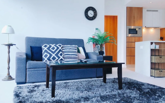 Skytower Apartment