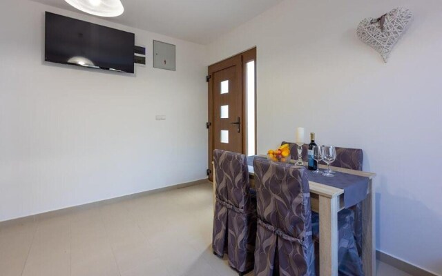 Amazing Home in Dramalj With Wifi and 1 Bedrooms