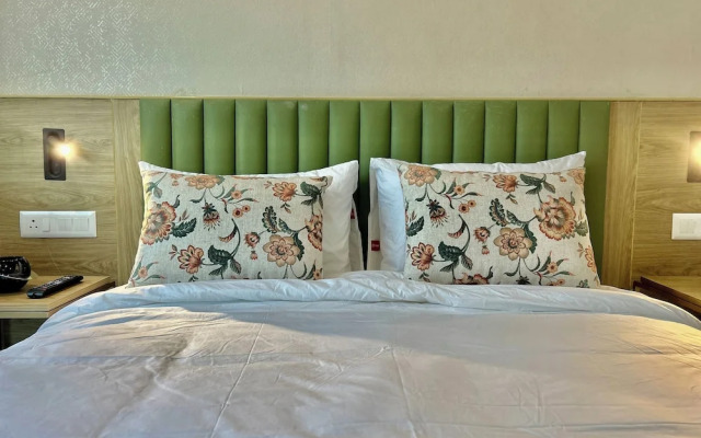 Hotel Limon Near Sector 29, Gurgaon