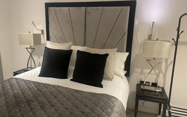 St Albans City Retreat - 2 Bed Apartment