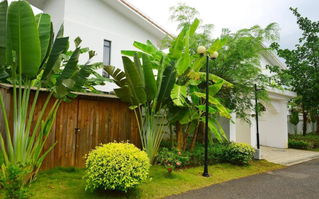 Xinglong Old Banyan Hotel - Wanning