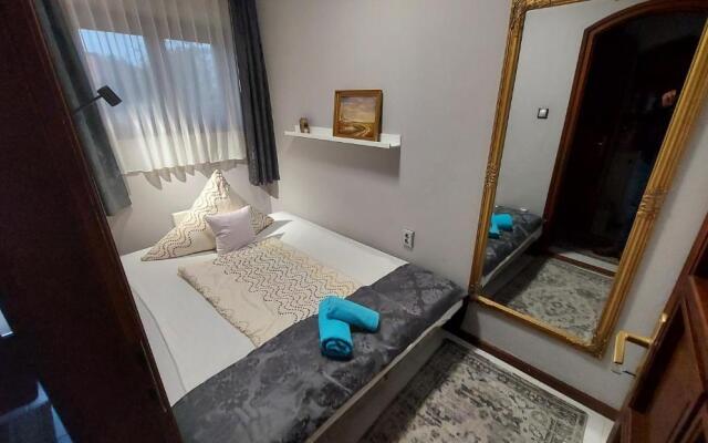 Titi Classic & Trendy Apartman