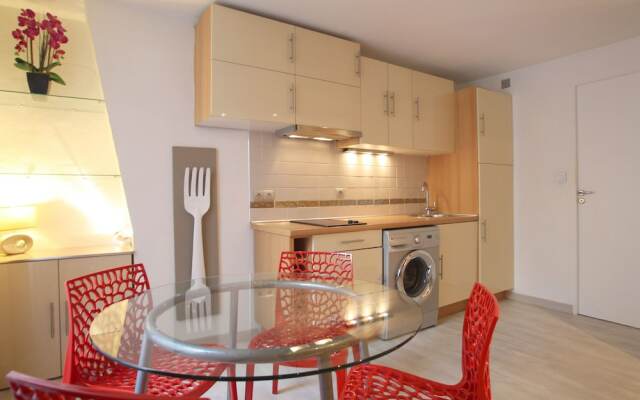 Appartements Paris Centre - At Home-Hotel