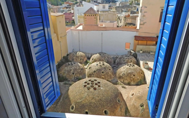 Lucia Hotel