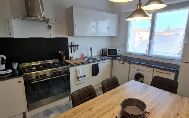 Appartement Le Mauriac Véranda plein sud 6 personnes