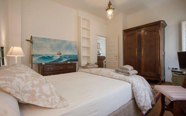 Champion Duplex Terrace and Garage Old Town 6 pax