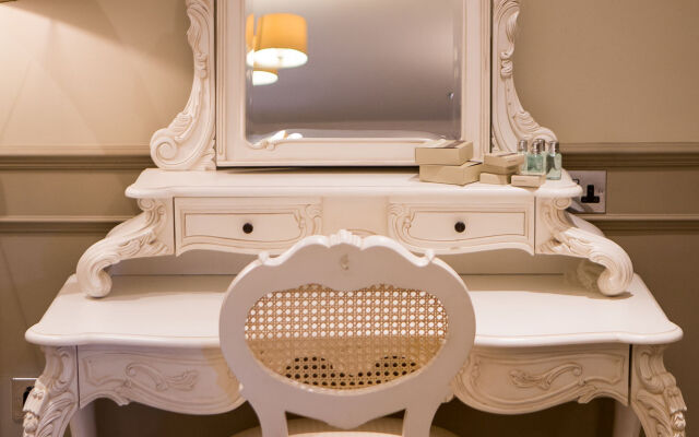 Bowfield Hotel and Spa