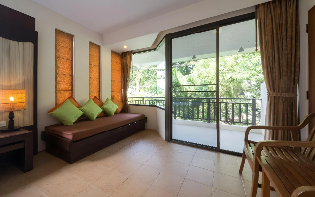 Patong Lodge Hotel - Image 7