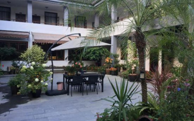 Fengyi Guesthouse