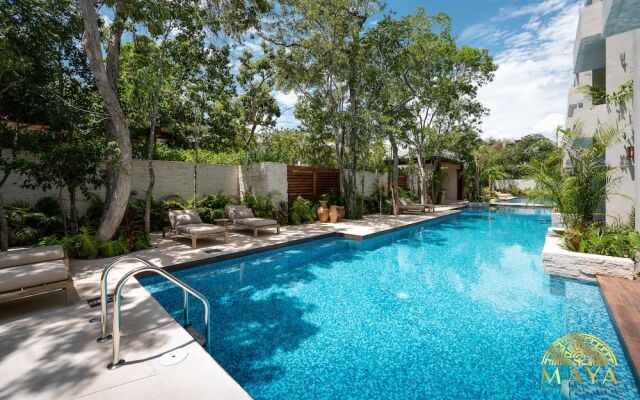 NHOA 208A Lux 2BR Condo Jungle View in Aldea Zama