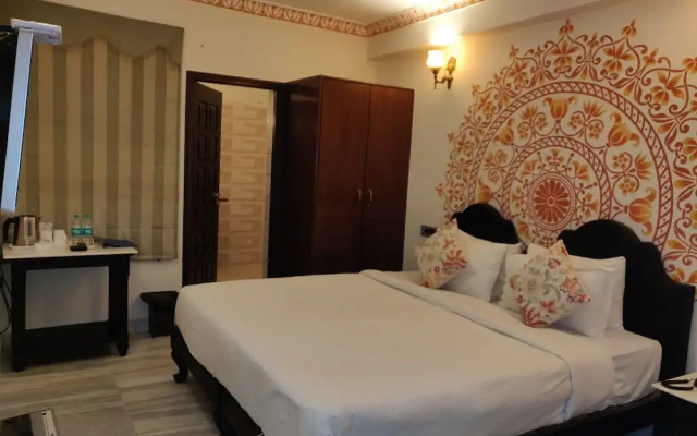Laxmi Palace Heritage Boutique