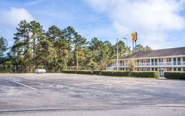 Super 8 by Wyndham Monticello