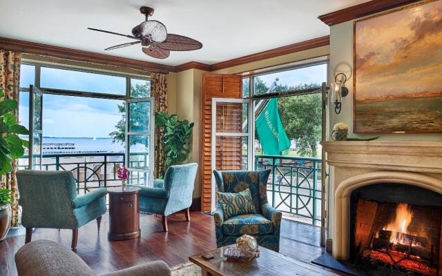HarbourView Inn
