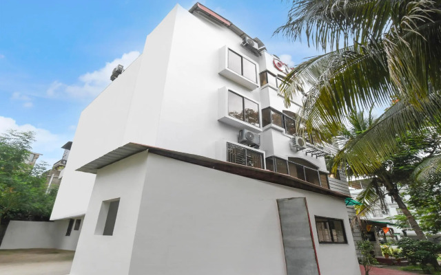 OYO 8812 White Palace Hotel & Resort New Alipore