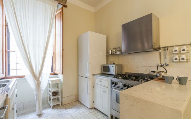 Charming and Enjoyable Flat few Steps From Vatican