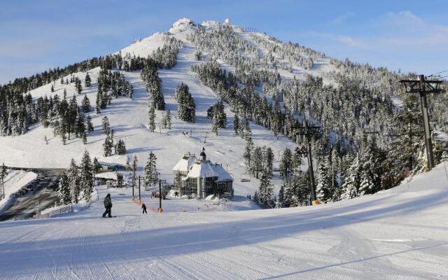 Oak Hill Bed & Breakfast