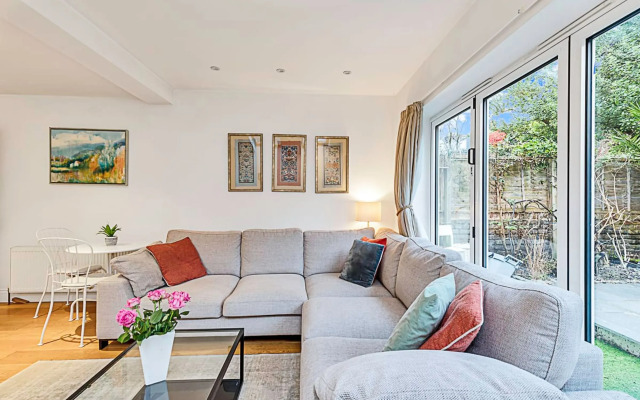 Garden Oasis in the Heart of West London