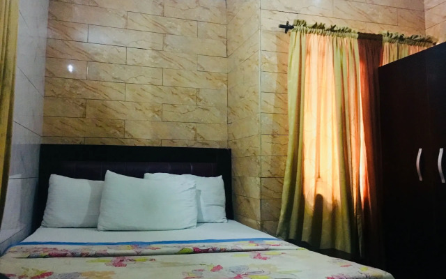 HardRock Hotel and suites