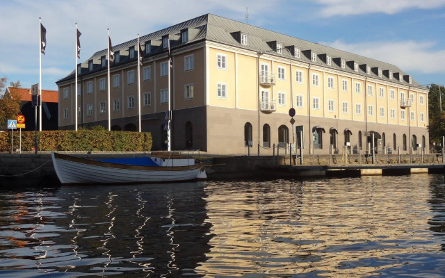 hotelImage