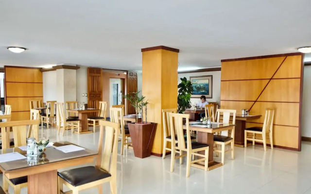Santa Monica Hotel