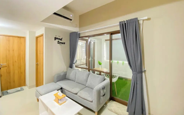 Homey and Nice 1BR at LRT City Jatibening Apartment – Guest Rooms – Bekasi