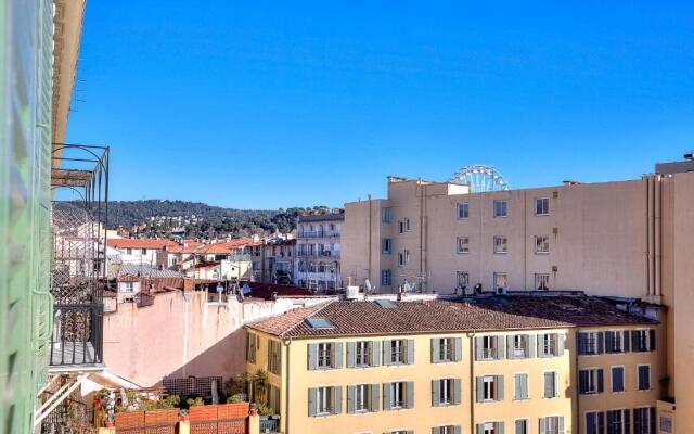 Lumineux Appartement- Carre d'or- Proche mer