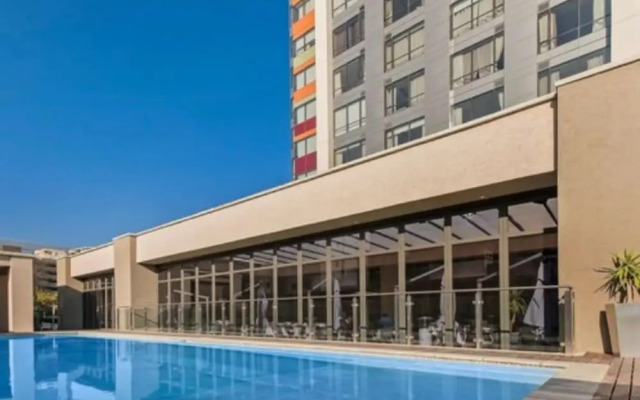 Sandton Skye Apartment - 616