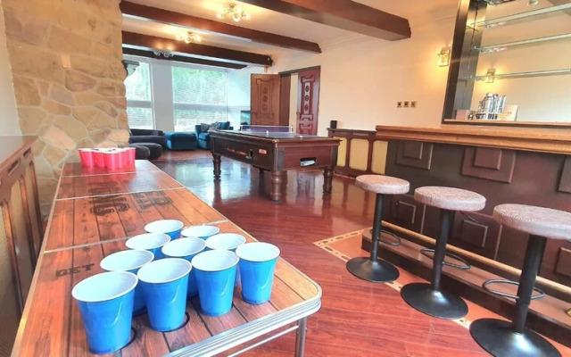 Luxury spa Party Home - Pool, Hottub, Bar, Sauna