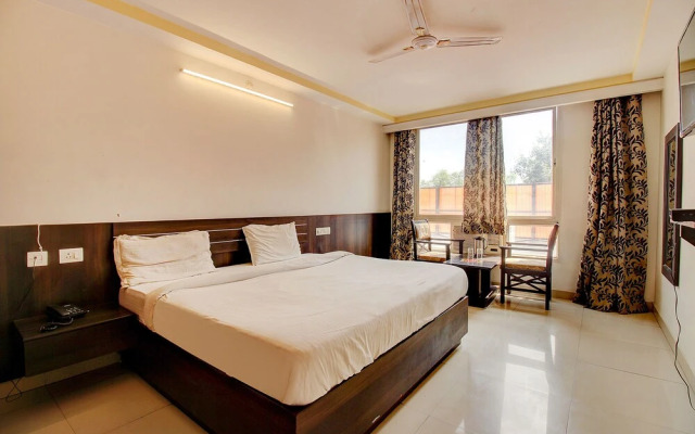 Fabhotel Ps Grand