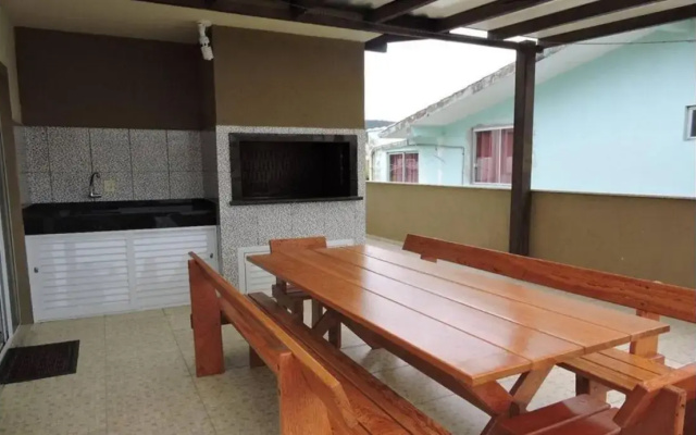 Bombinhas Bombas - Casa 10 Pax - Cod 268