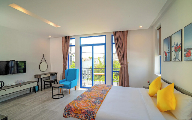 Chez Mimosa Hoi An Blue Villa