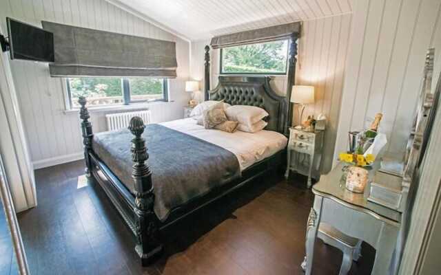Broadoaks Country House