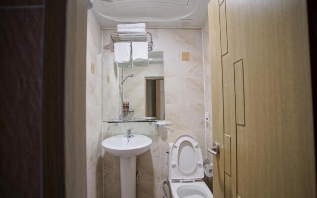 DH Sinchon Guesthouse