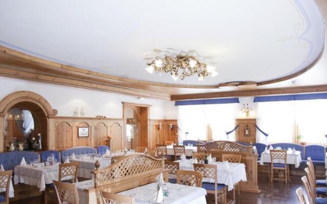 Hotel Jolanda