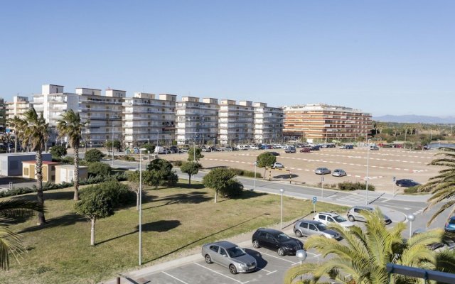 Simplistic Apartment in La Pineda near Sea