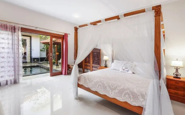 Grace villa 5 minutes walk to the beach