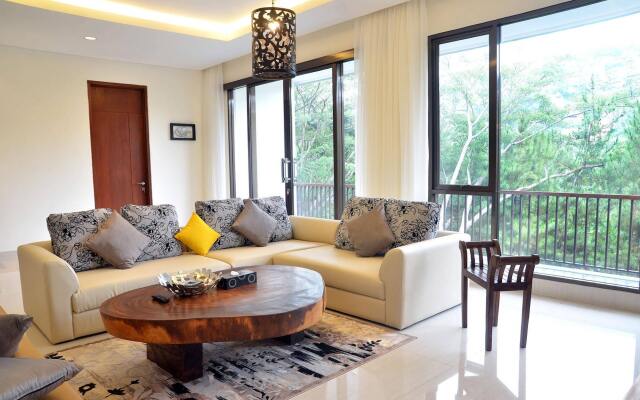 Hikari Hill View 7BR Villa with a Private Pool