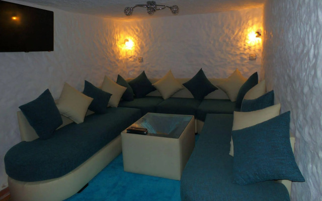Riad Antek