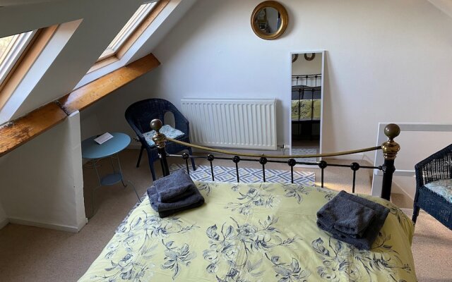 Demeter Holiday Cottage