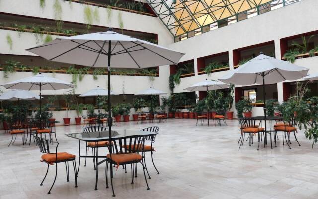 Hotel Cantalagua Inn