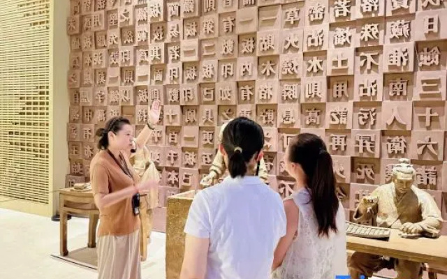Ni Hao Hotel (Kaifeng North Station Museum) – People – Kaifeng