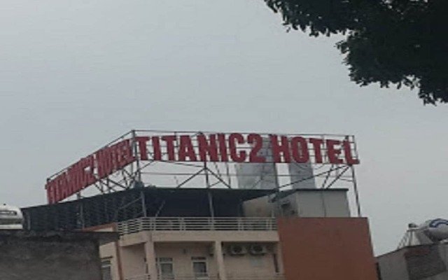 Titanic 2 Hotel