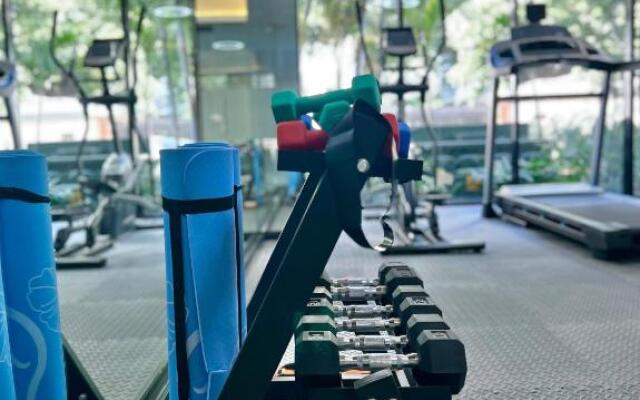 Luxury Apartment at Piantini Urbano Res. floor 12