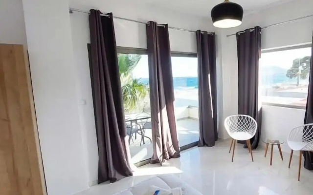 Finikas Suites & Apartments by Airstay