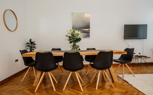 Best Luxury apt in Zagreb for 16 ppl