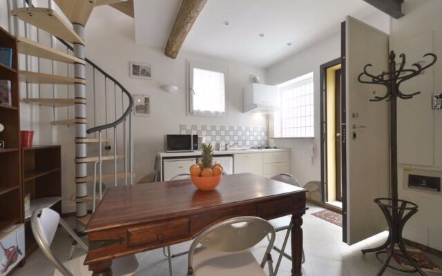 Massarenti 3 Levels Apartment