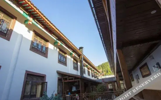 Enshi love Qingjiang hotel(Tujia daughter City store)