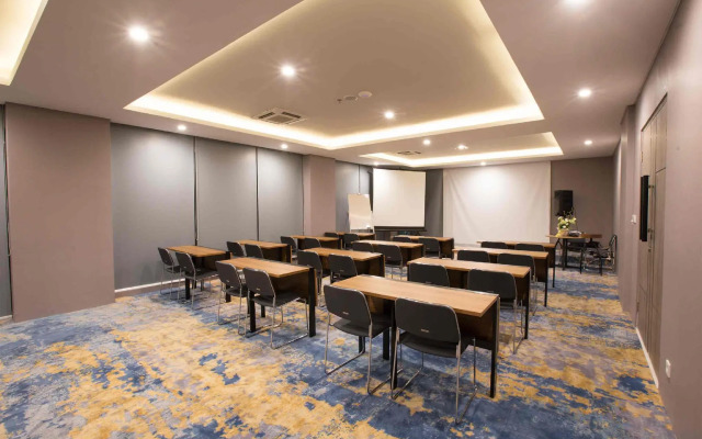 The Life Styles Hotel Surabaya
