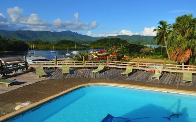 Savusavu Hot Springs Hotel