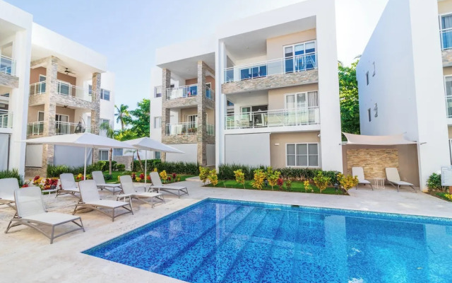 Modern 2BR Apartment - Paseo del Mar